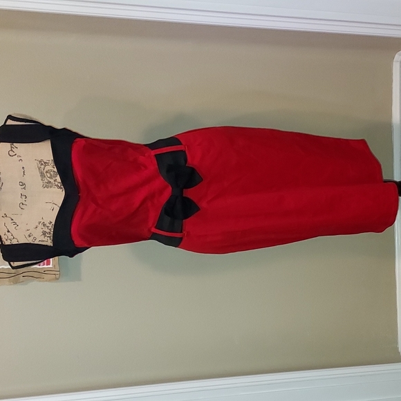 Switchblade Stiletto Dresses & Skirts - Switchblade Stiletto dress NWT
